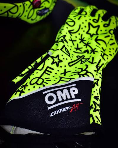 os-art-gloves-2 OMP ONE Art